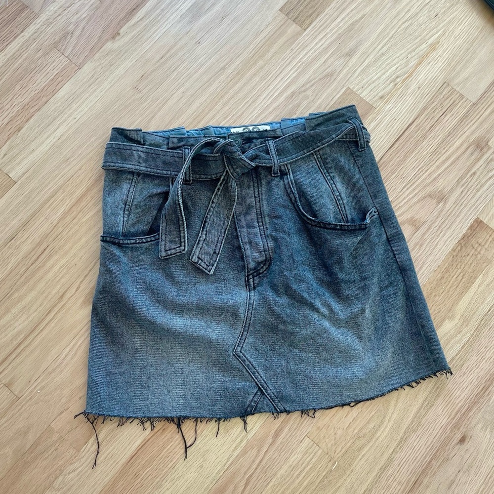 Free People Black Denim Skirt sz 29